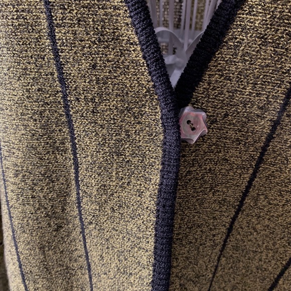 Anne Pedersen Collection Cardigan - Picture 2 of 6